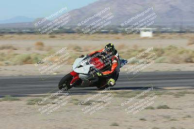 media/Sep-20-2025-Race Pace (Sat) [[d4e1b33f4d]]/Non Verified/Turn 4 Inside (8am)/